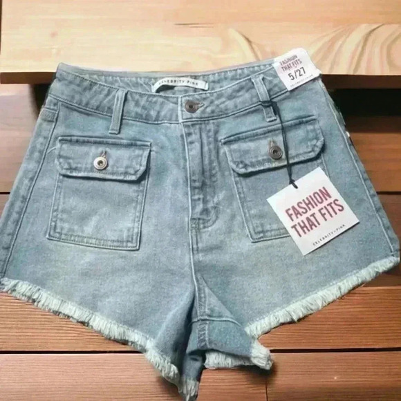 Celebrity Pink Pants - Celebrity Pink NEW With Tags Size 5 Junior’s Shortie Denim Shorts.